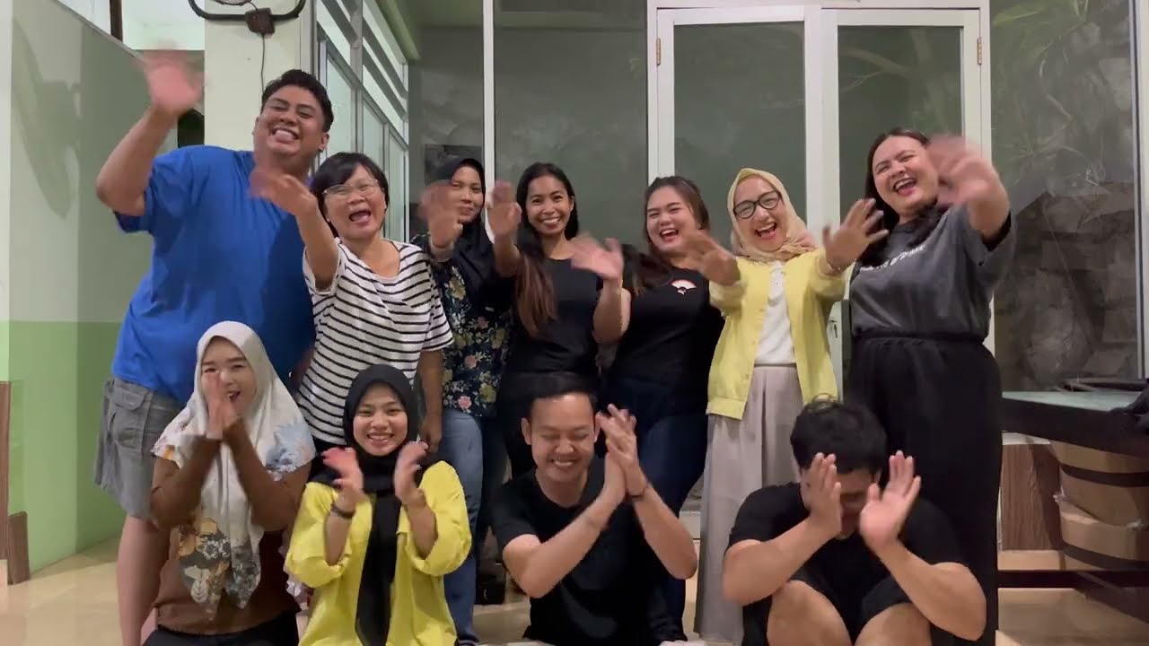 Jenguk Ibu dan Belajar Nanam Mawar II kenangan Ibuku di rumah Hutan