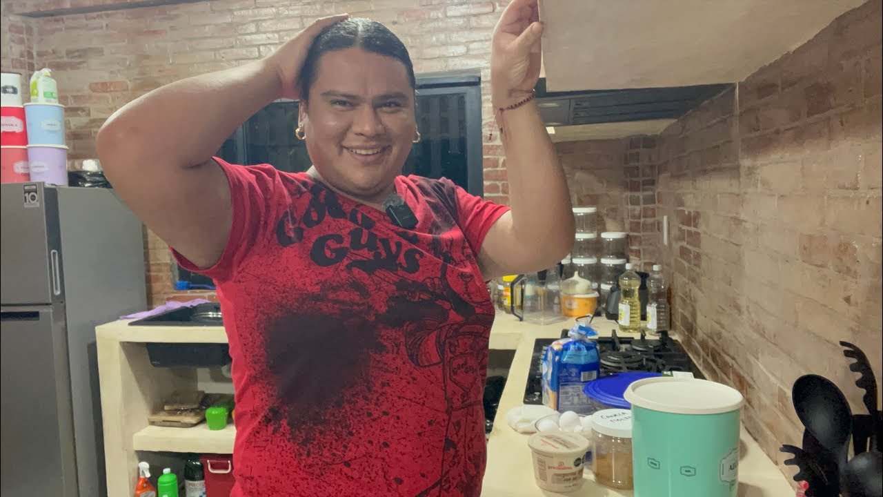 Creerán que se me antojó comer huevo revuelto con frijol y pan francés a esta hora 😂🥹🙃