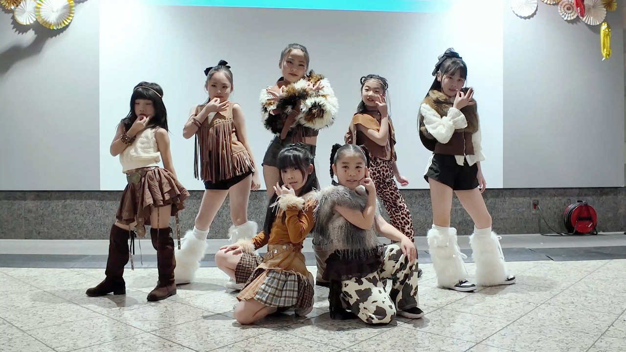 小学生Aクラス  / K-POP DANCE SCHOOL  = RDC =