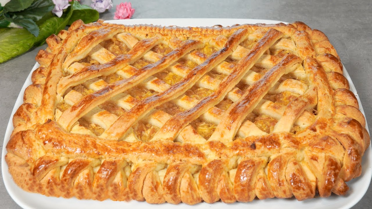 Если у вас дома есть яблоки! 🍎🍏 приготовить очень простой и вкусный яблочный пирог!