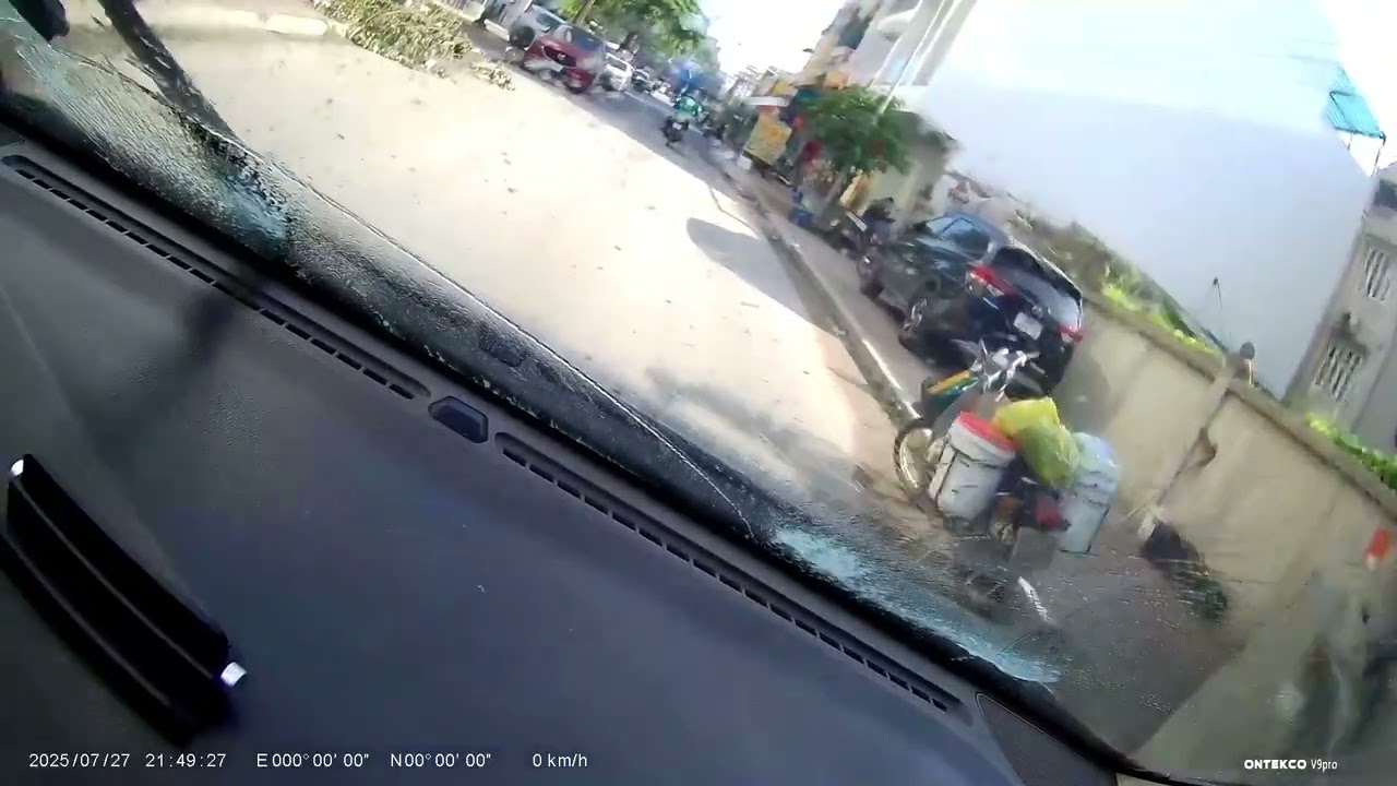 Vợ Cũ Lấy Chồng: Hạnh Phúc Đích Thực Nở Rộ Sau Ly Hôn