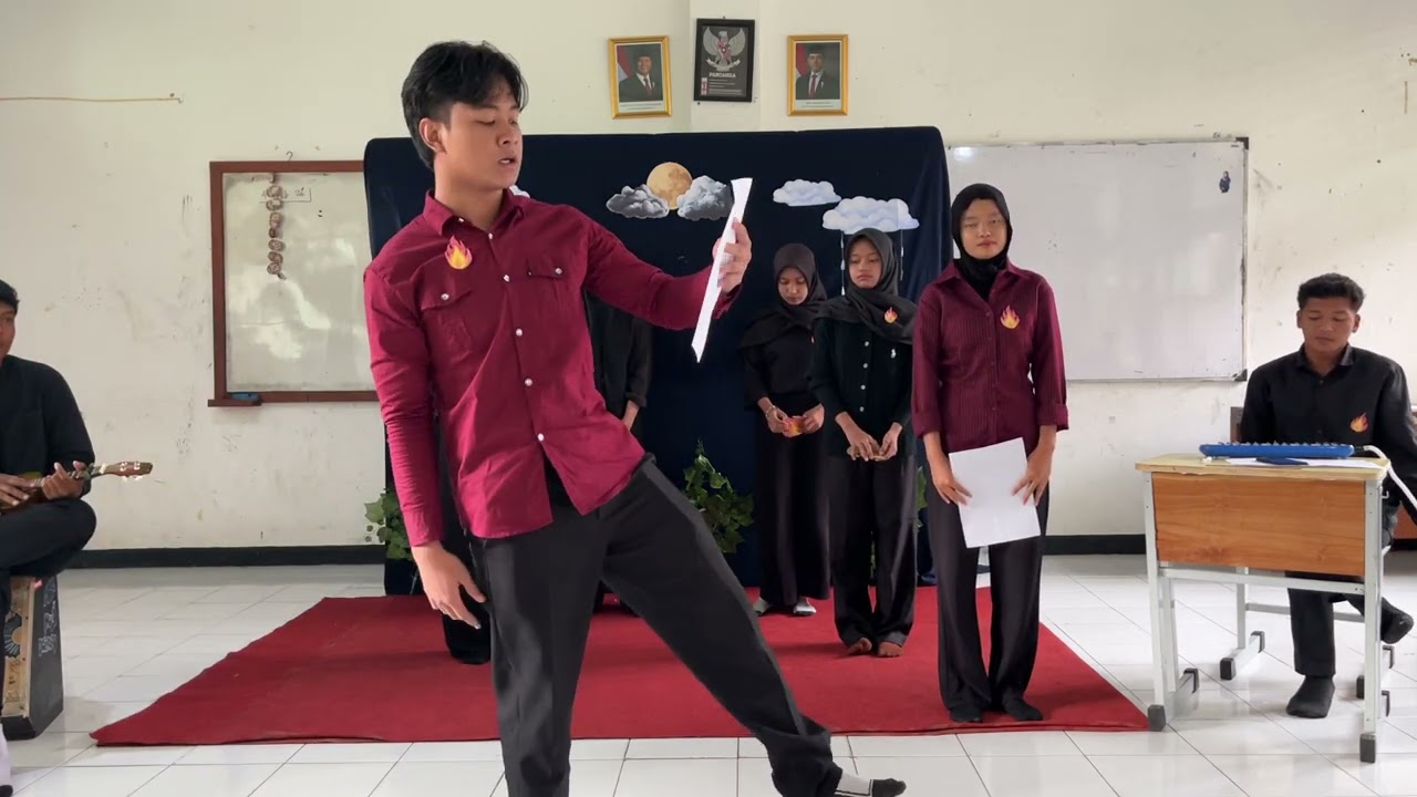MUSIKALISASI PUISI “BULAN MALAM” || KELOMPOK 1