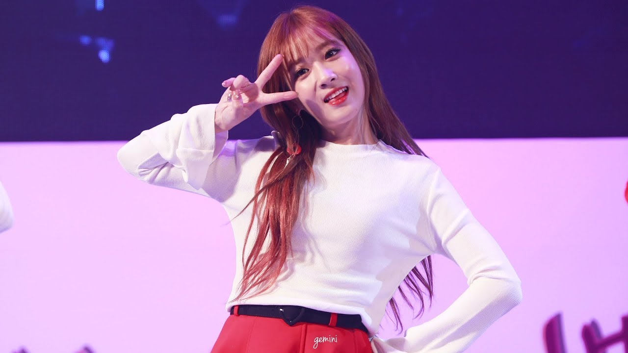 [4K] 171021 러블리즈(Lovelyz) '안녕(Hi~)' 유지애(Yoo Ji Ae) 직캠 @상주 실내체육관 fancam by 쌍둥이자리