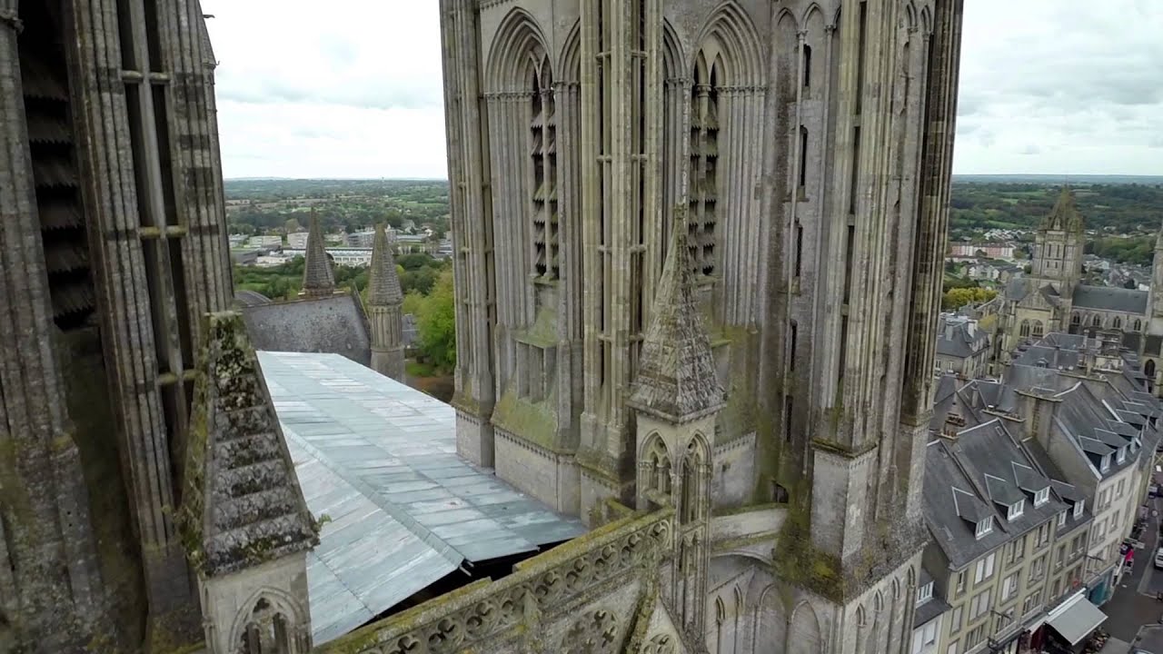 Présentation de Coutances en drone