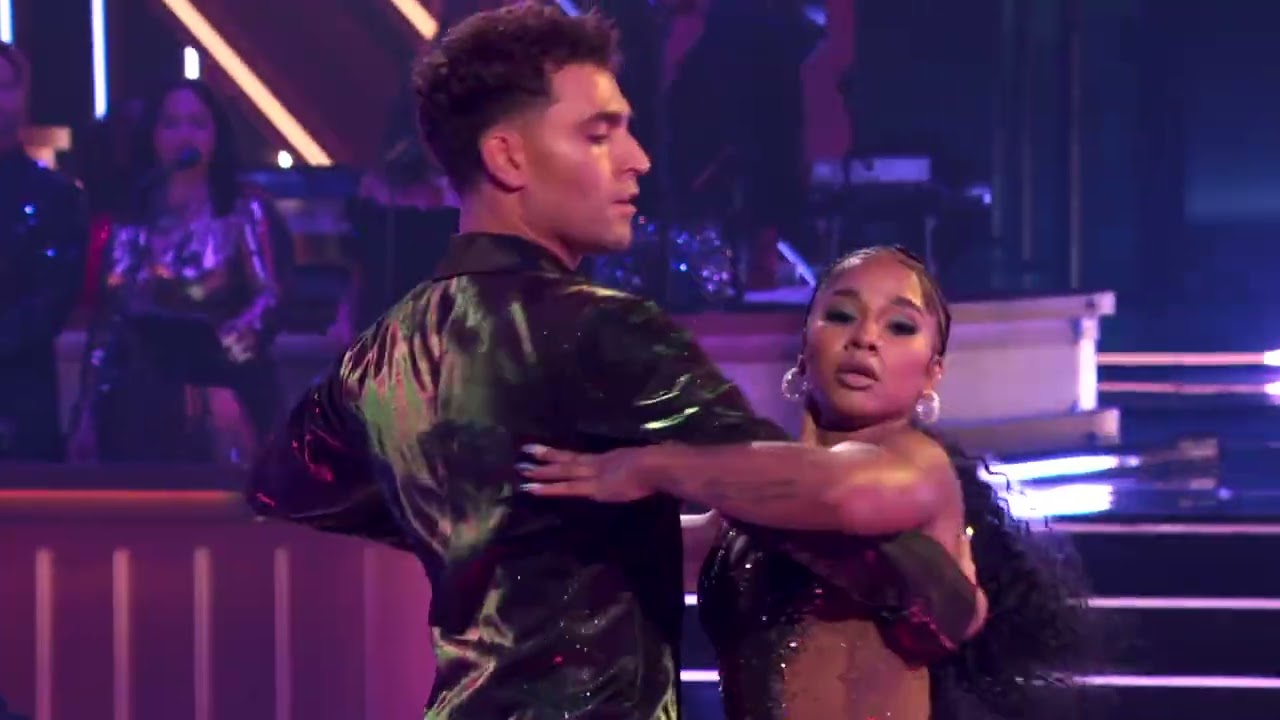 Jordan Chiles&rsquo; Finale Instant Dance Challenge | Dancing with the Stars