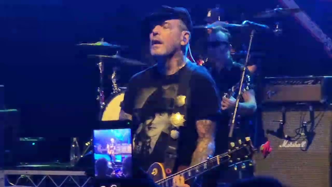 Social Distortion- Don't Drag Me Down Live Brisbane 2023