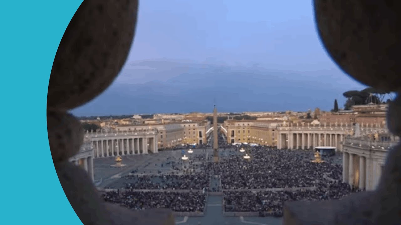 Rosario in suffragio di Papa Francesco da piazza San Pietro