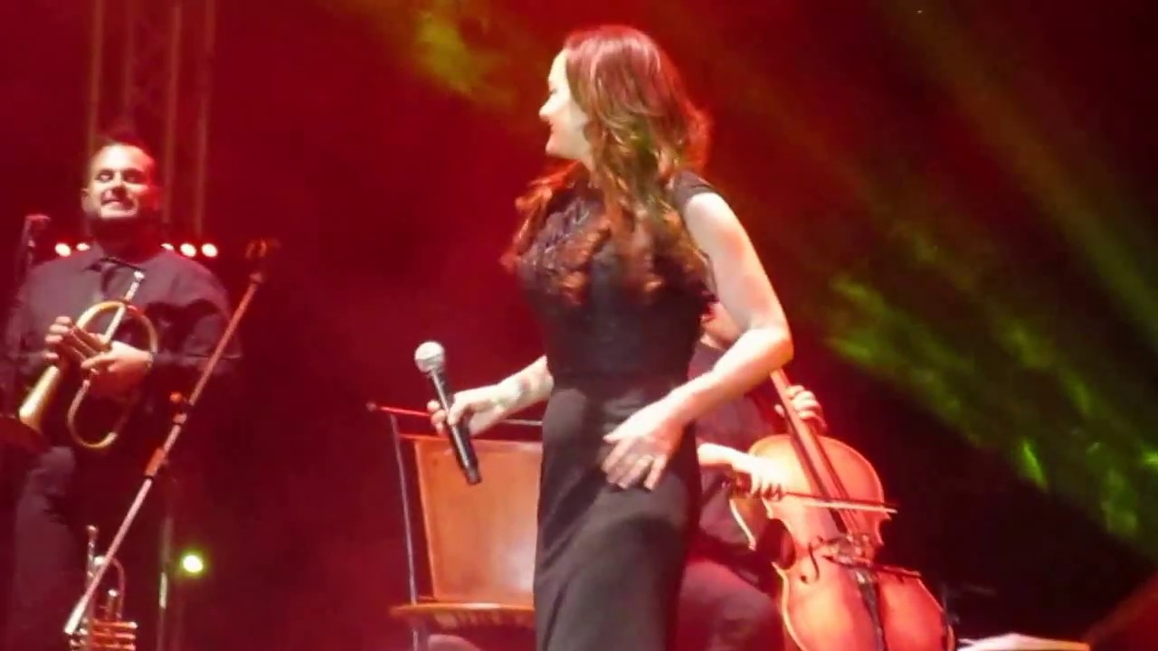 Valentina Stella @Teatro Augusteo Passione Eterna Live Nann&igrave; 01/04/2017