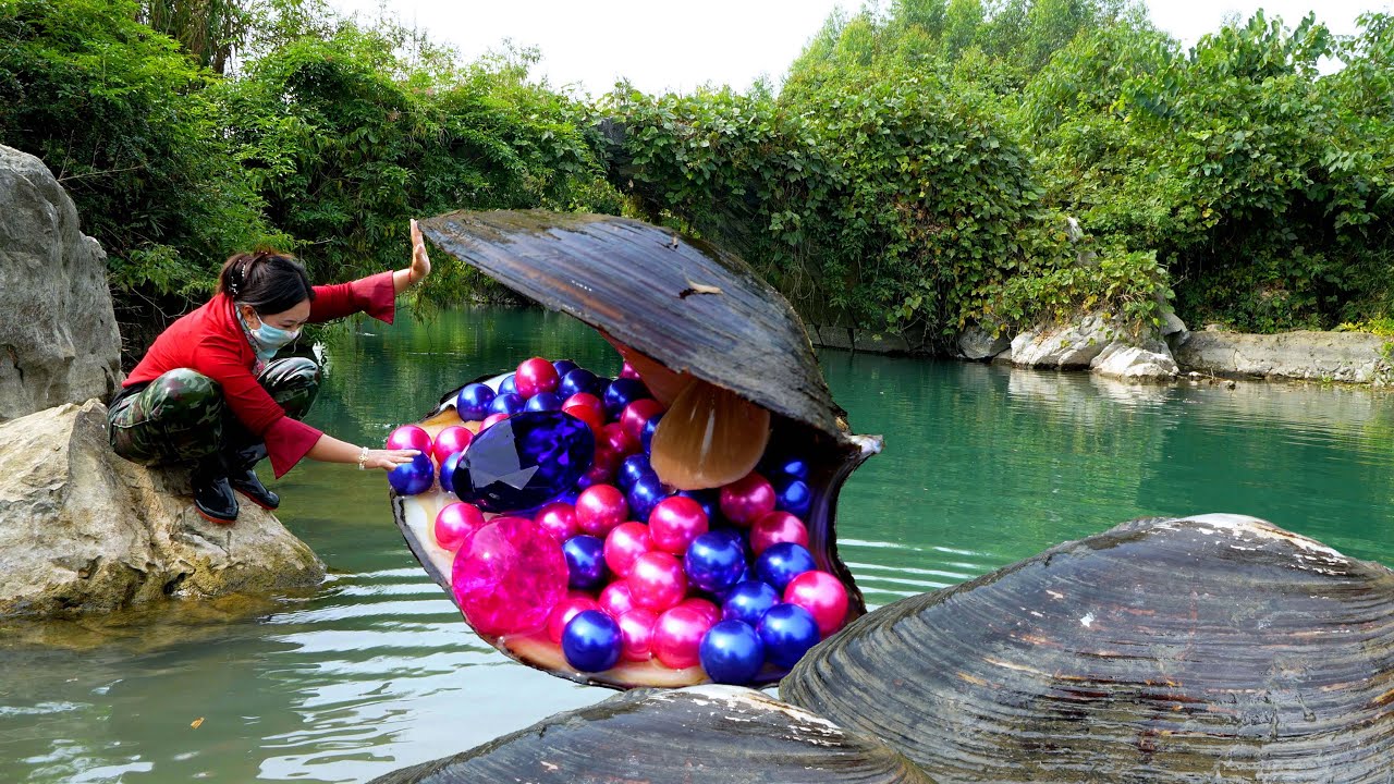 When I pried open the giant freshwater clam, filled with precious pearls, it instantly fascinated me