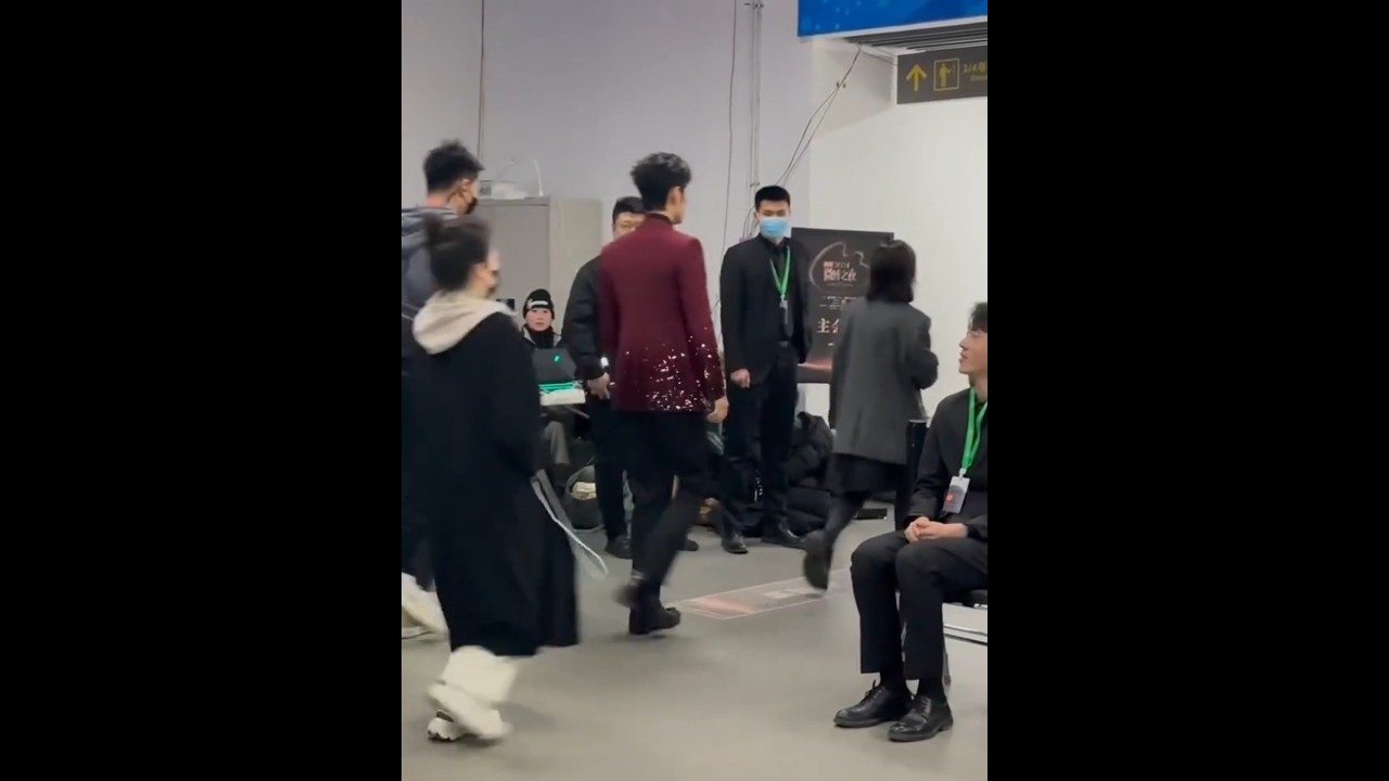 Yizhan at the backstage 💚❤️😭#yizhan #xiaozhan #wangyibo #theuntamed #weibonight #bjyxszd