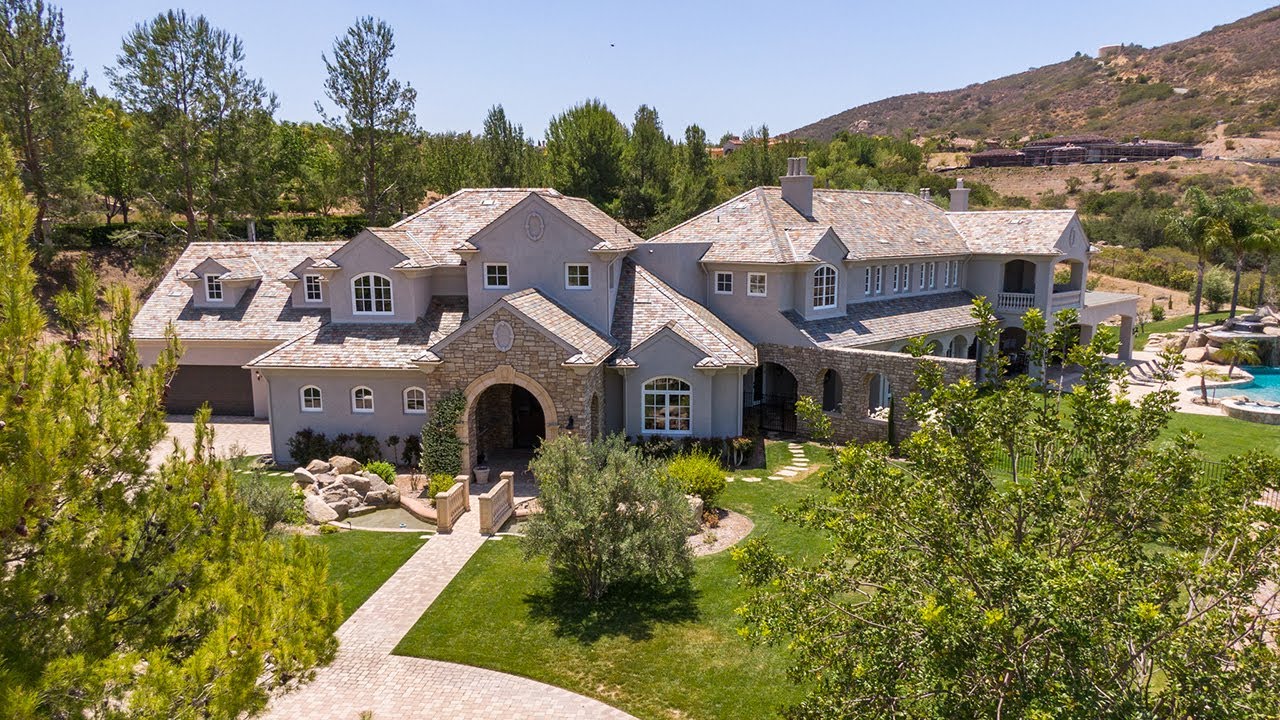 18781 Heritage Drive // Poway, CA 92064
