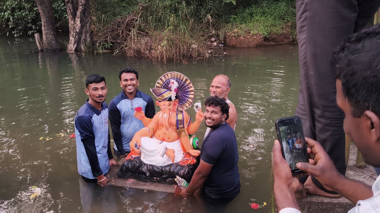 रानबांबोळी कावले यांच्या घरी विराजमान झालेल्या श्री चे विसर्जन #कोकण #ganpatibappa #गणपती #decorat