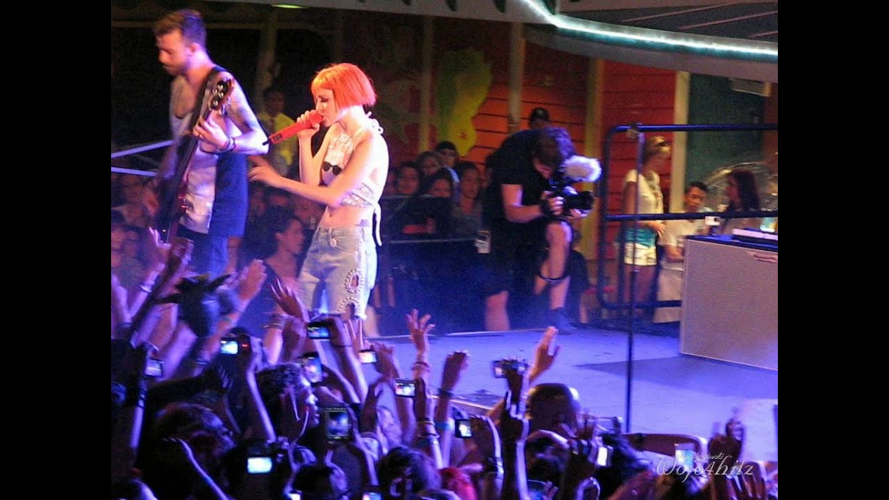 3/13 Paramore - Turn It Off @ Parahoy #2, 3/09/14
