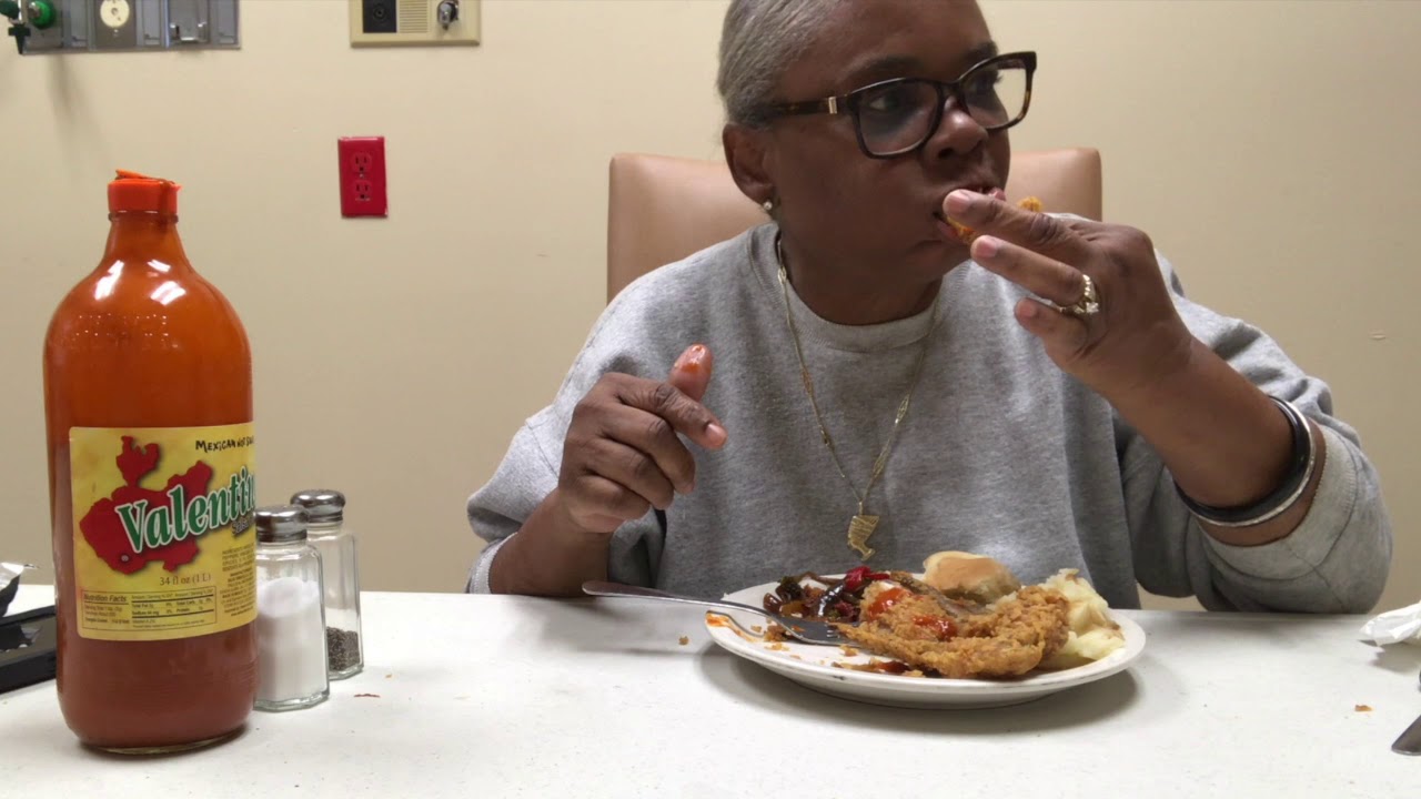 HOSPITAL FOOD | FRIED WINGS | STIR FRIED BROCCOLI AND SHOUTOUTS !