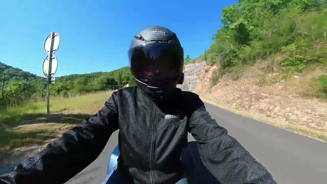 Aveyron Cantal 2022 road trip Goldwing DCT Can-Am Spyder [8]