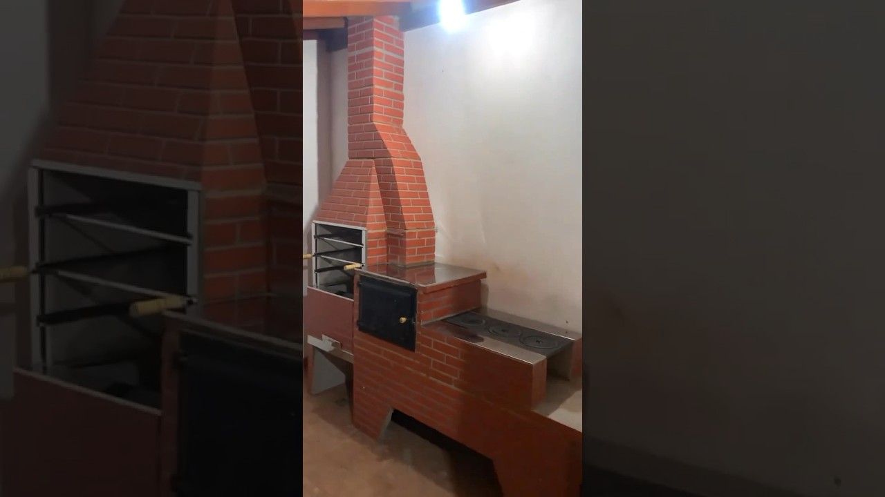Churrasqueira 3em1 pr&eacute;-moldada (forno e fog&atilde;o &agrave; lenha)#churrasqueira #fogaoalenha #shots #churrasco