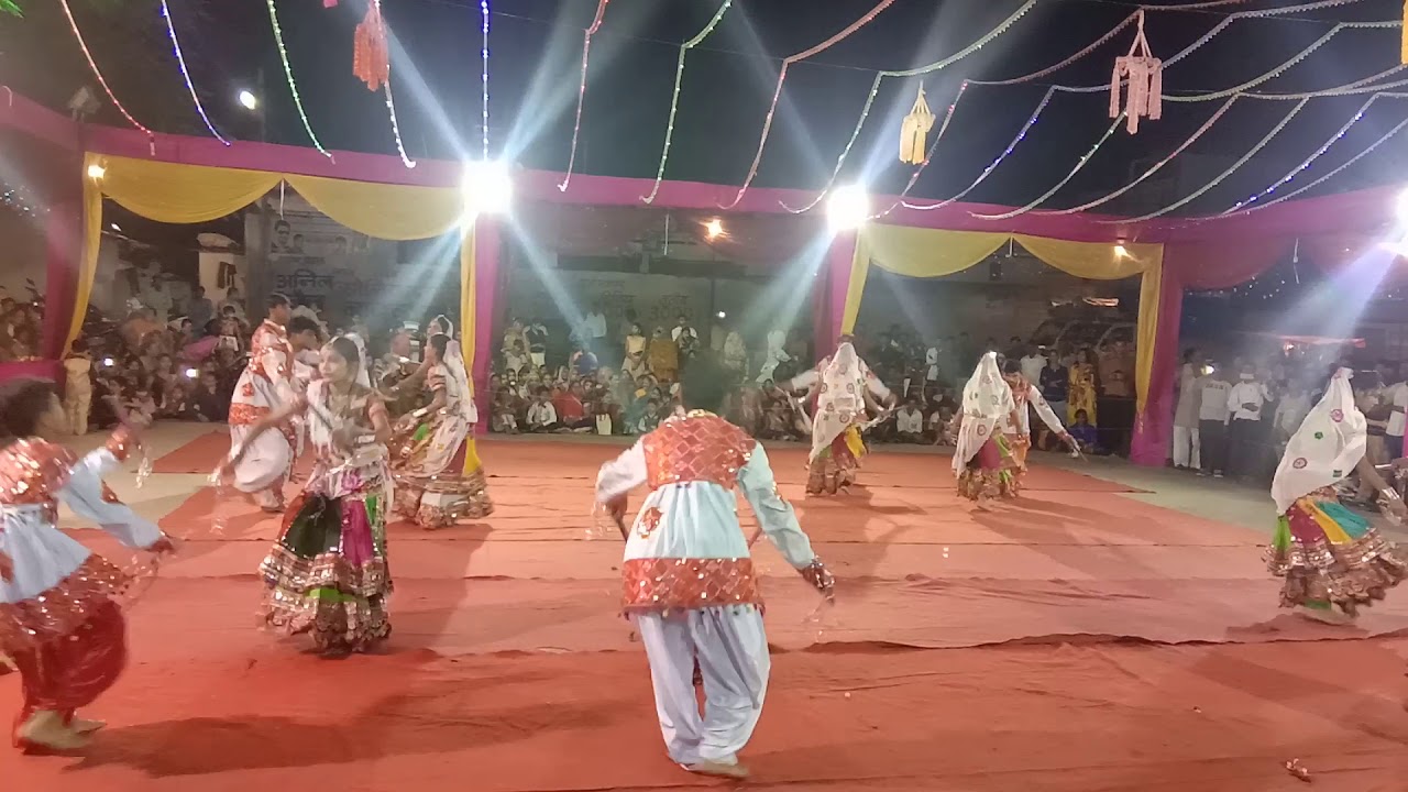 Garba lelo ratda Lelo Dandiya Dhar M.P. performance by 