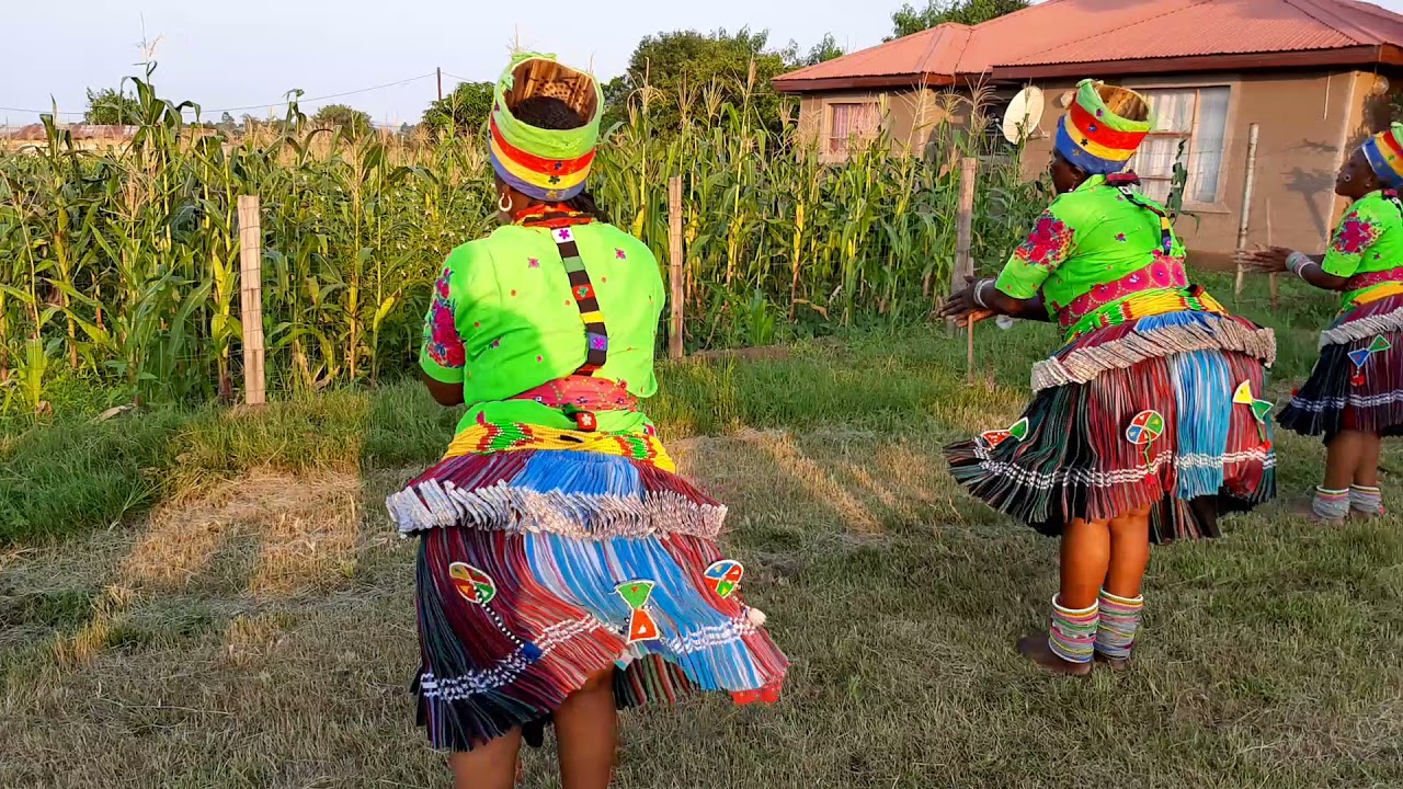 Nyanyuka Mangulwani- Magaza (Xitsonga Traditional Dance Group)