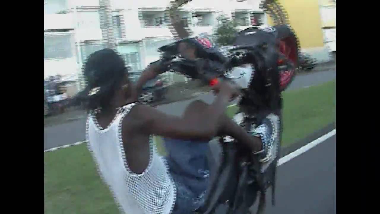 Malade Gwadeloupe Band 2.wmv