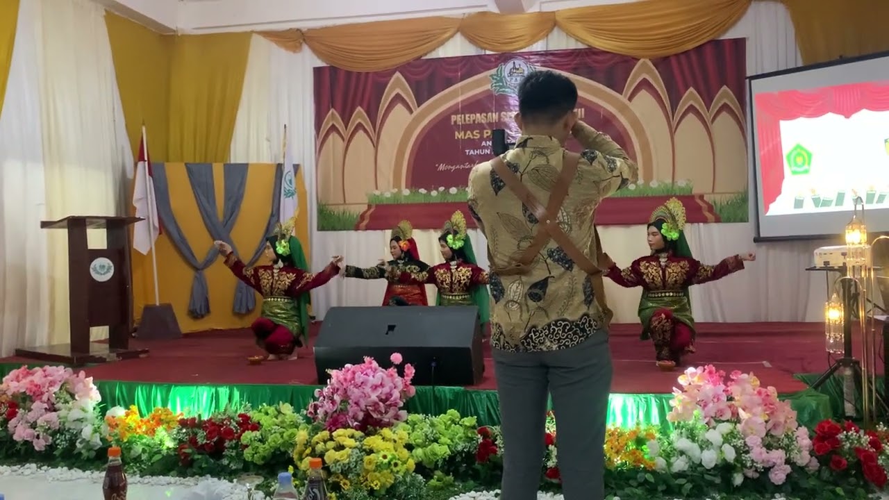 Tari persembahan Aceh