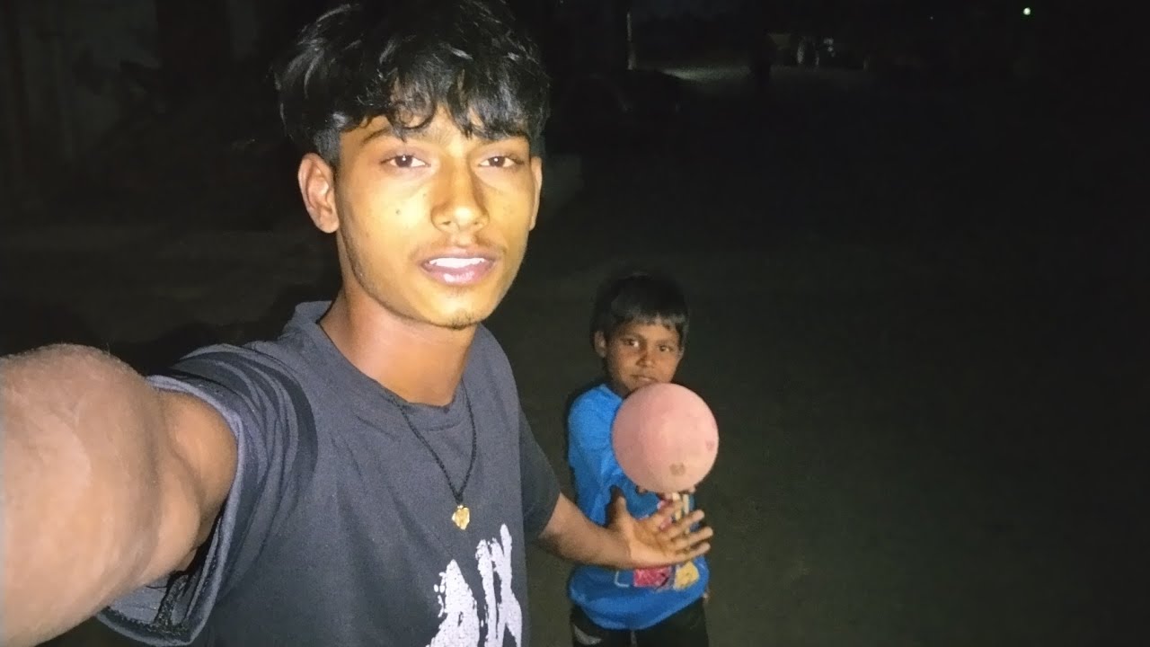 Yah Dekho ham log Khel rahe hain Raat mein volleyball 🫡