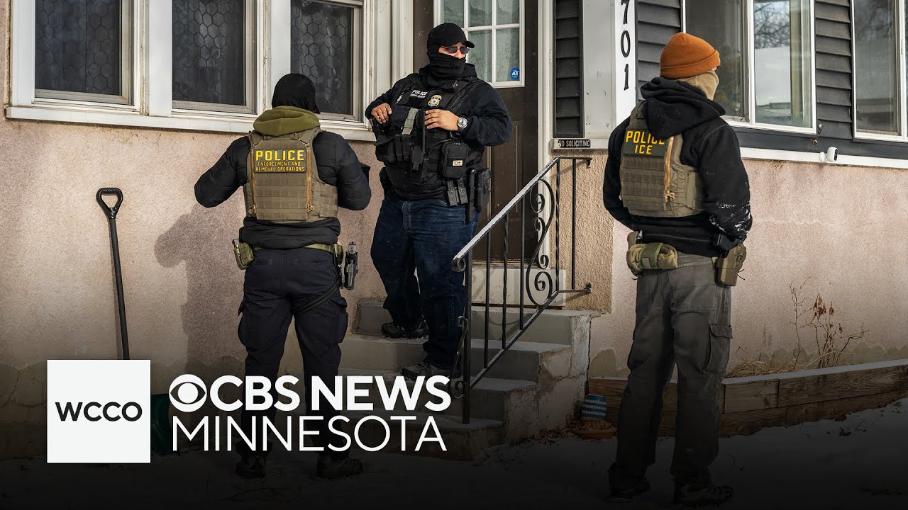 Immigration agents flout sweeping power to enter homes without a judge's warrant, memo says