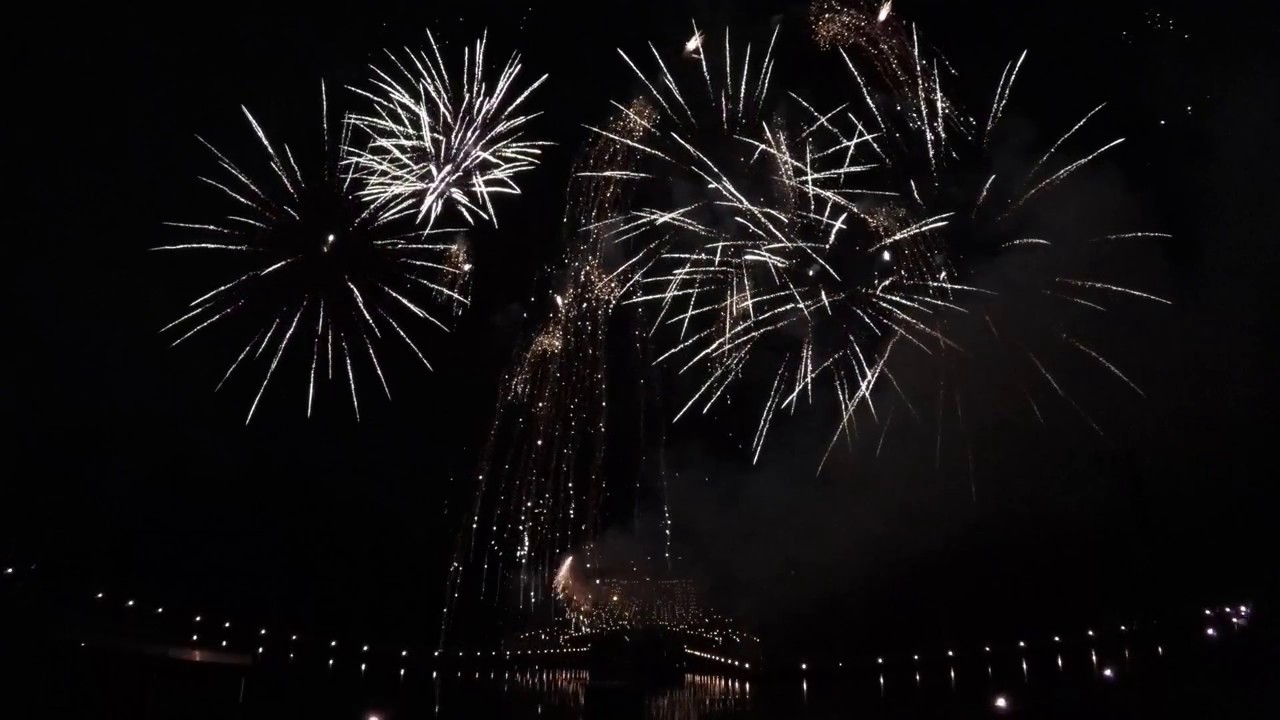 LE GRAND FEU DE SAINT CLOUD 2017 - INTÉGRAL - 1er RANG - 4K/UHD
