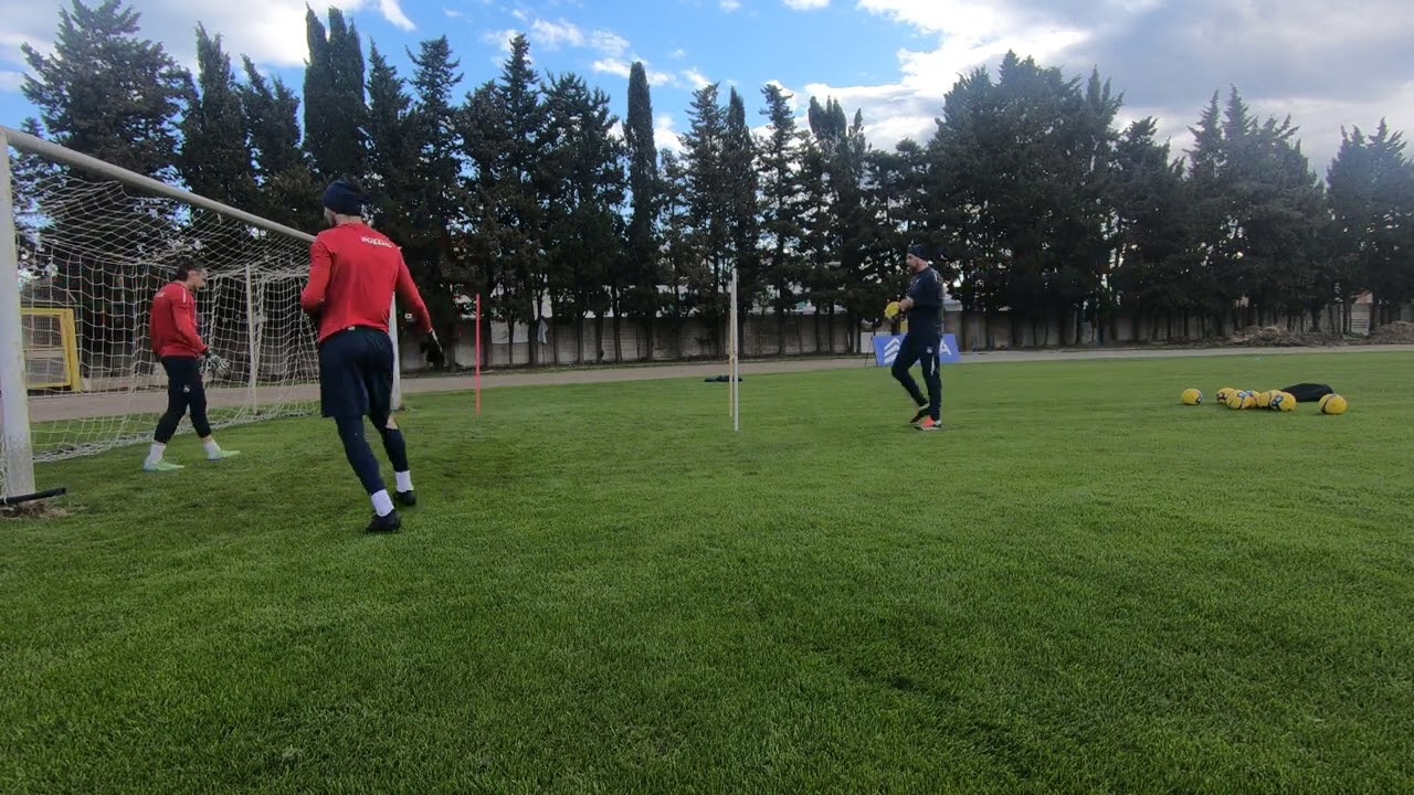 Puoi stare in contatto con me per le schede di allenamento...allenamento su velocità e spinta