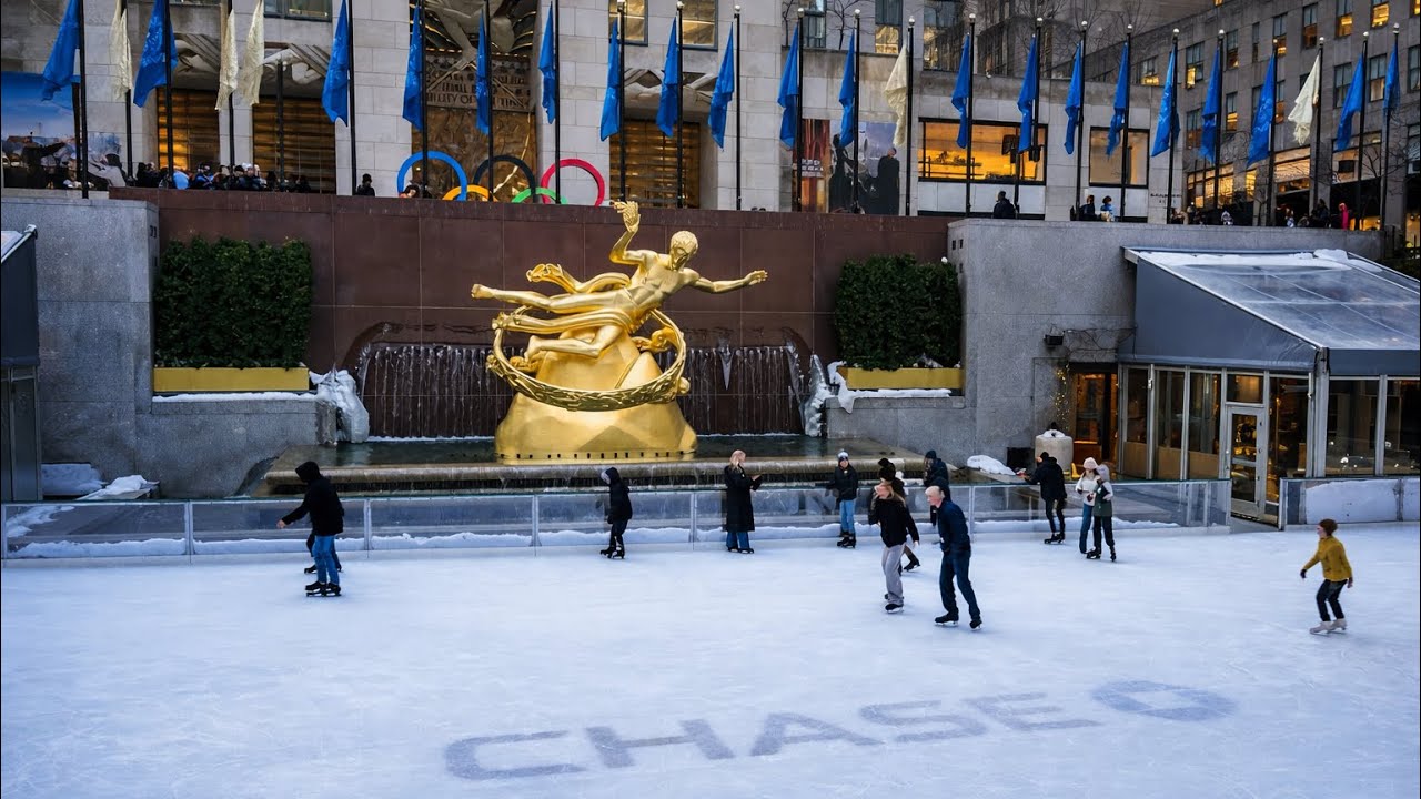 Freezing Cold & STILL Packed 😳 NYC Winter Walk 4K