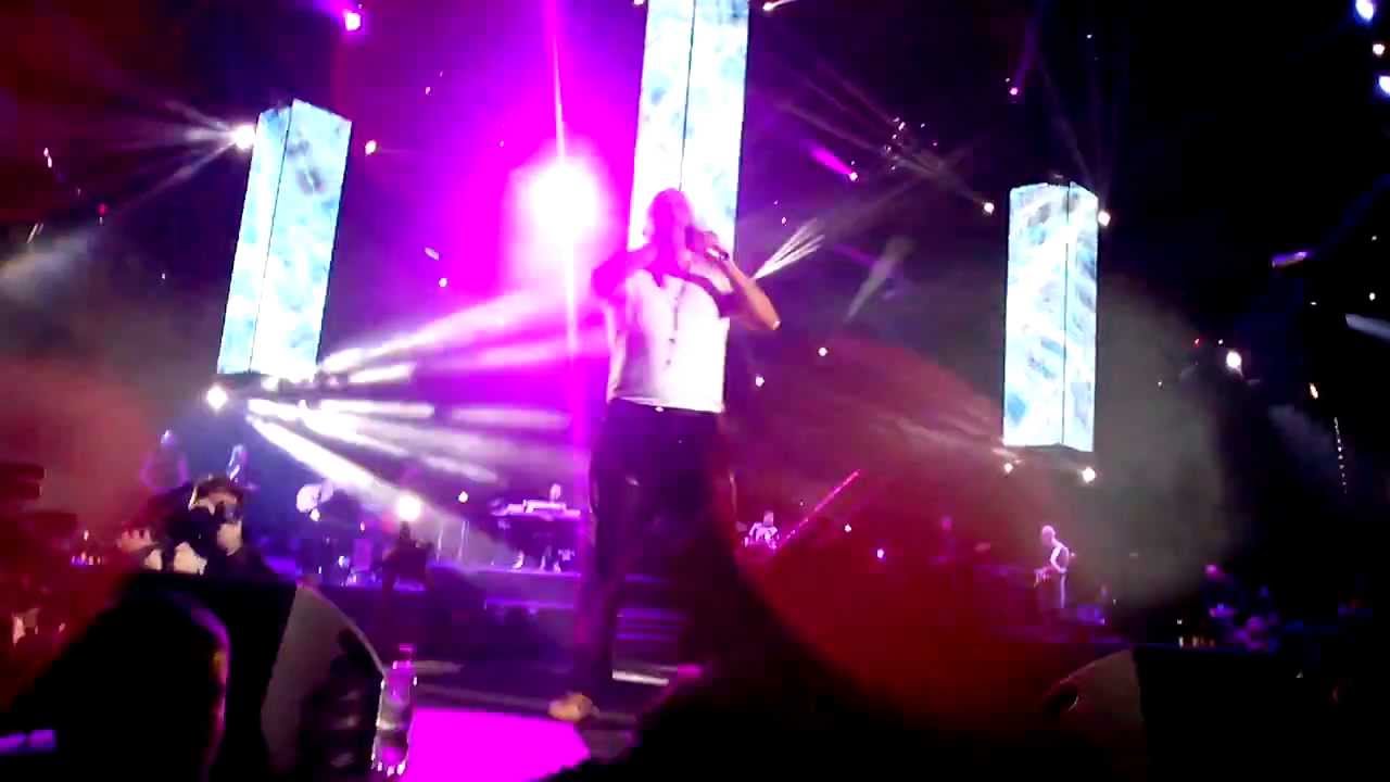 Tony Cetinski - Budi uz mene 2 @ Arena Beograd 23.11.2013.