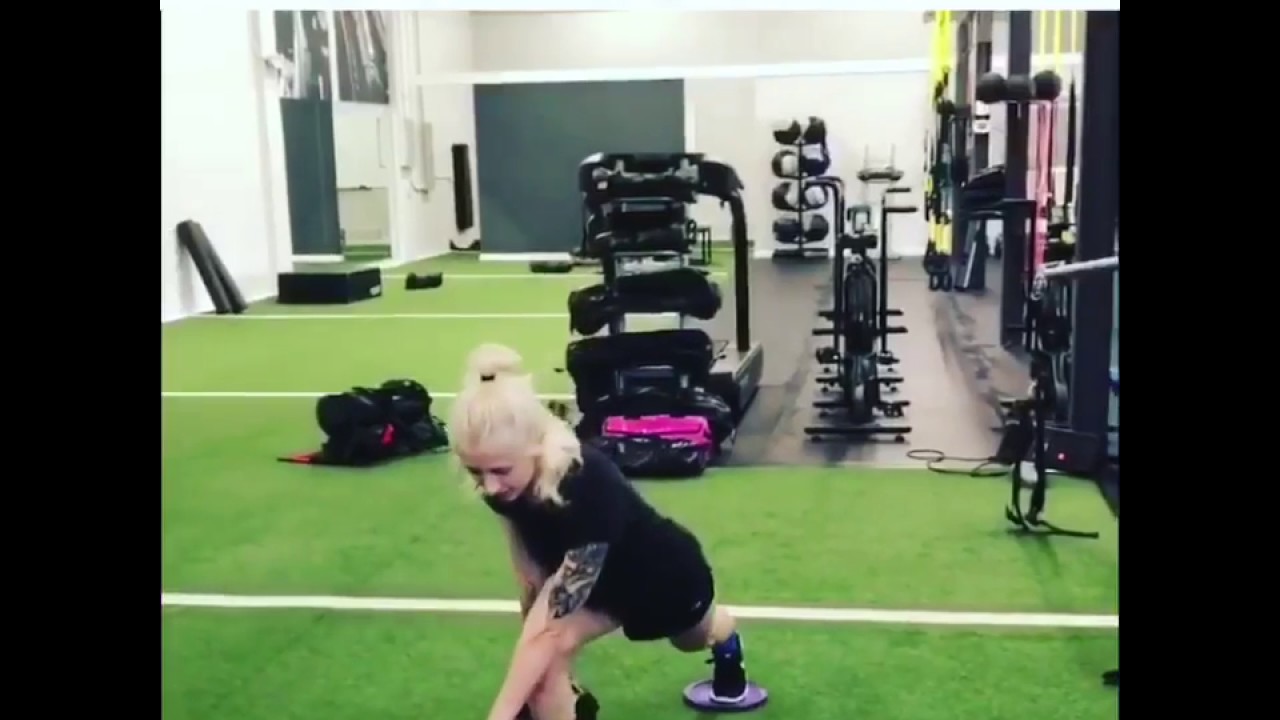 4 Deadlift Progressions You Need for Strong Glutes & Core