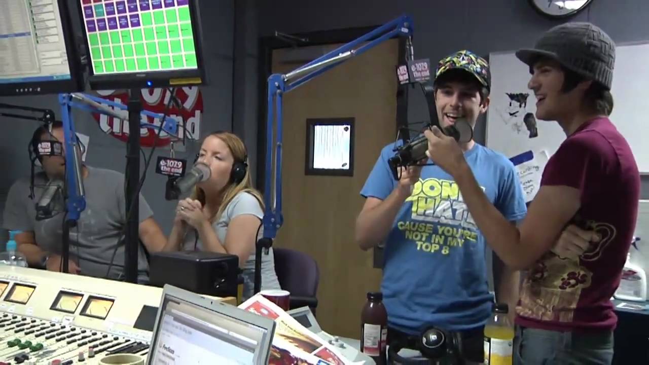 Smosh interview at 107.9 The End video! (1/4)