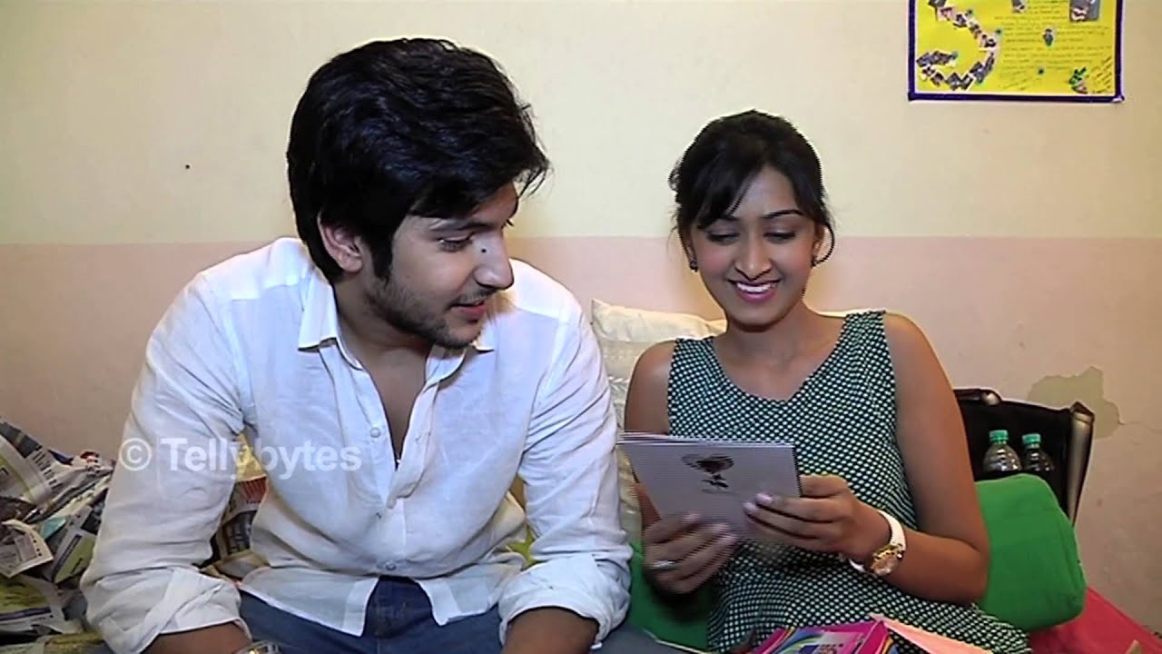 Shivin and Farnaz aka Ranvi and Gunjan of Veera Receive Gift from Fans