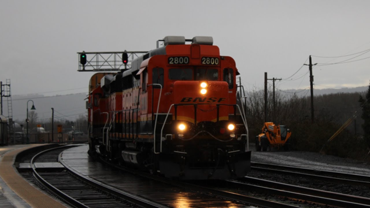 A Couple Trains at Vancouver, WA - 12-21-24