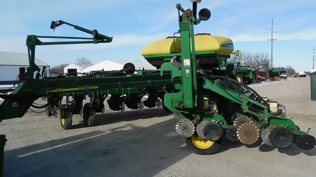 2004 JOHN DEERE 1790 CCS For Sale