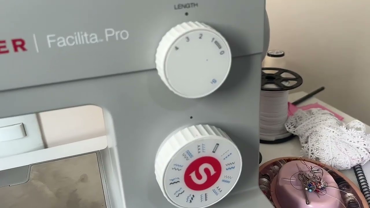 Como regular a Singer facilita Pro 4423 para fazer lindos pontos retos ?