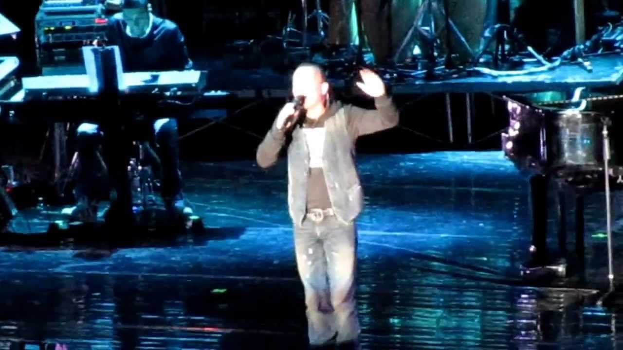 Fotomodelle un po' povere-Gigi D'Alessio live Arena flegrea