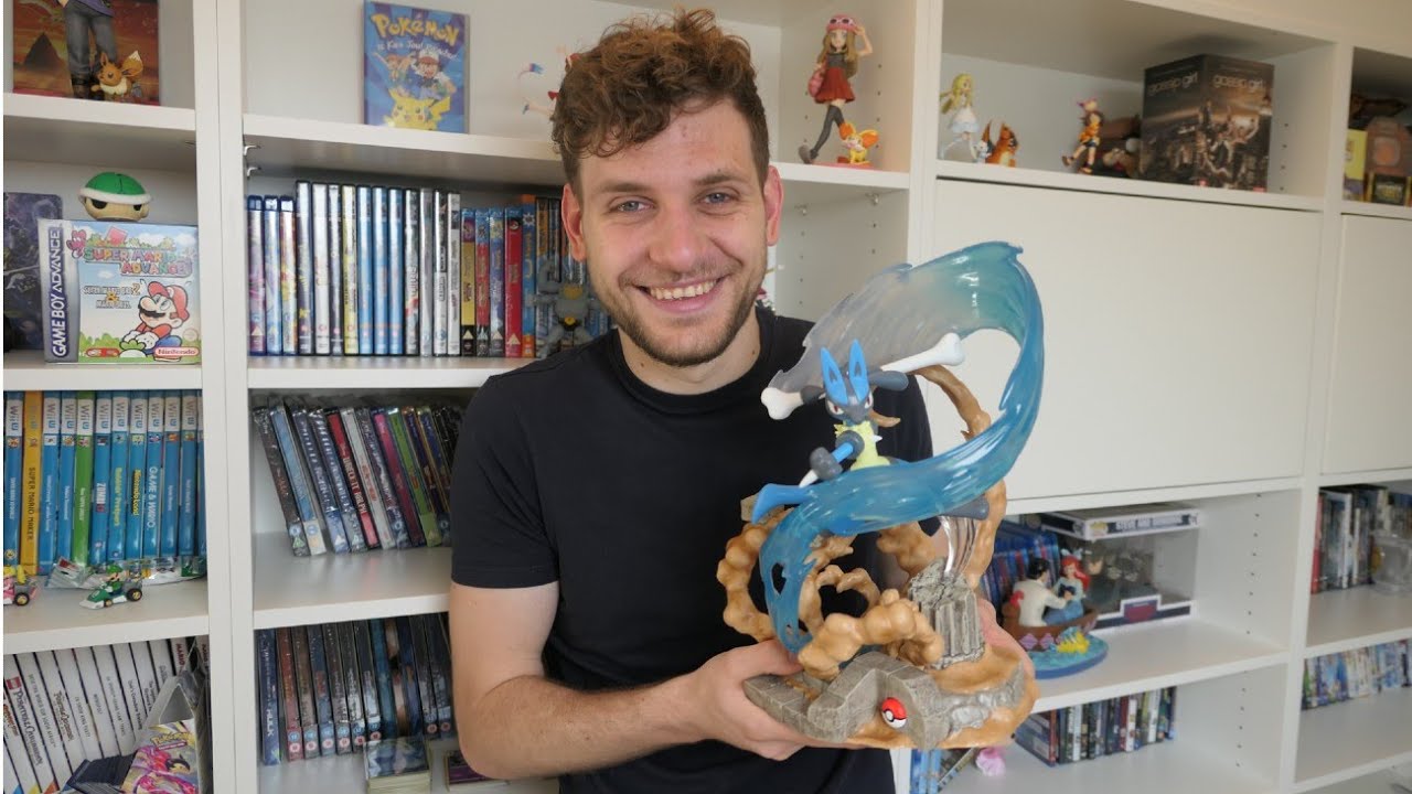 Let's Unbox this NEW Lucario Light FX Deluxe Figure