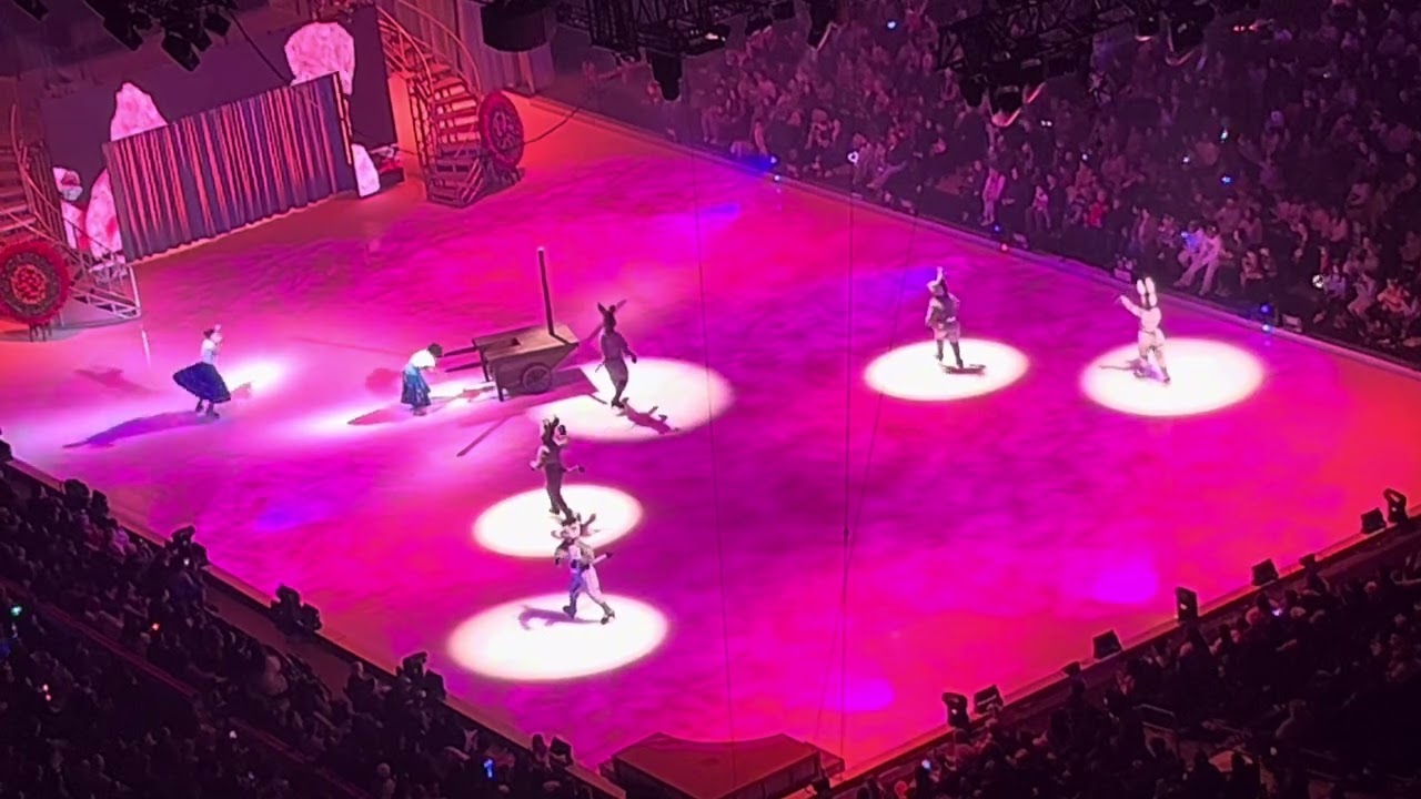 Priceless times with my family enjoying Disney On Ice 🔥🏰❄️🍧🌴