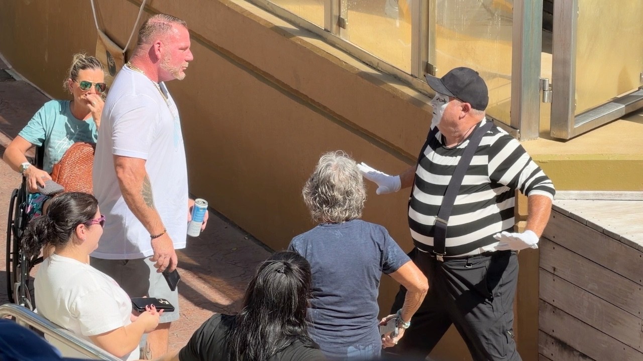 This moment felt tense… but the mime had a plan 😂