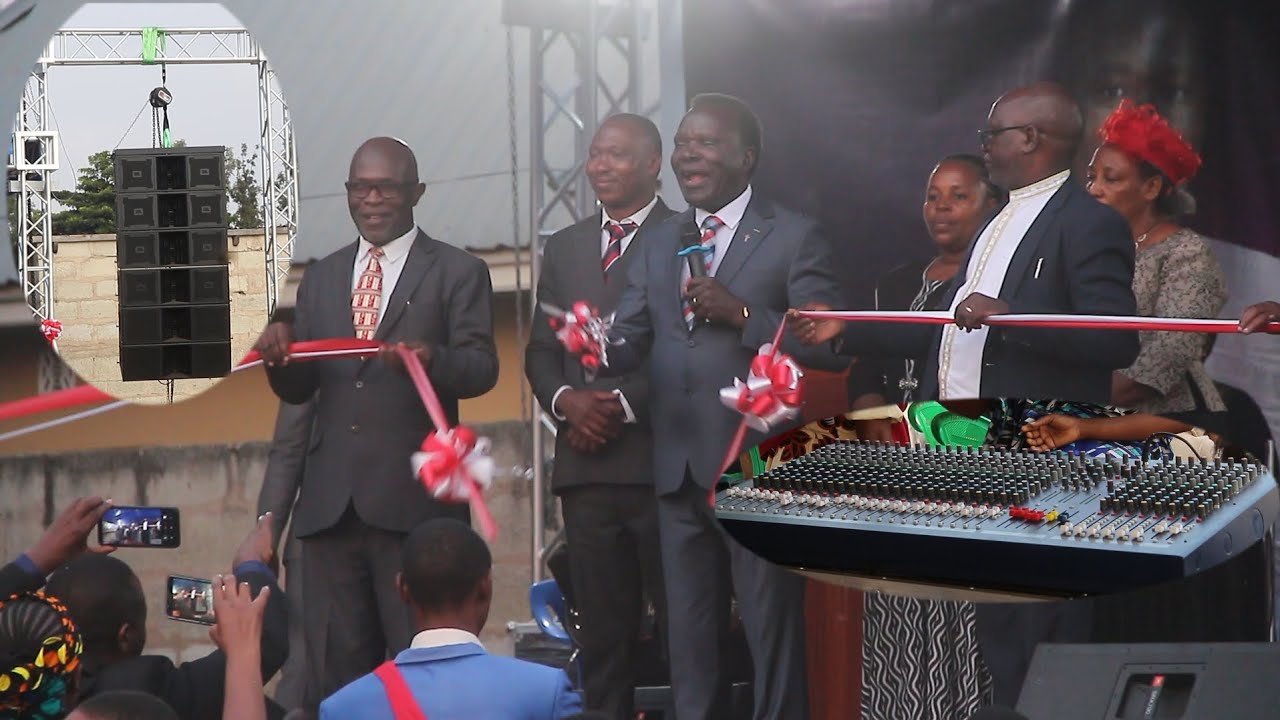 ASKOFU DKT. MWIZARUBI WA EAGT AZINDUA VIFAA VYA MUZIKI VYA ZAIDI YA MILIONI SABINI ARUSHA
