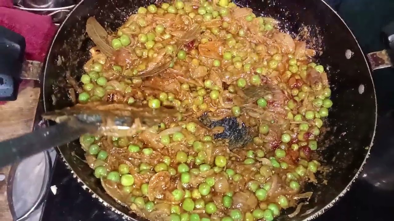 Matar paneer curry 