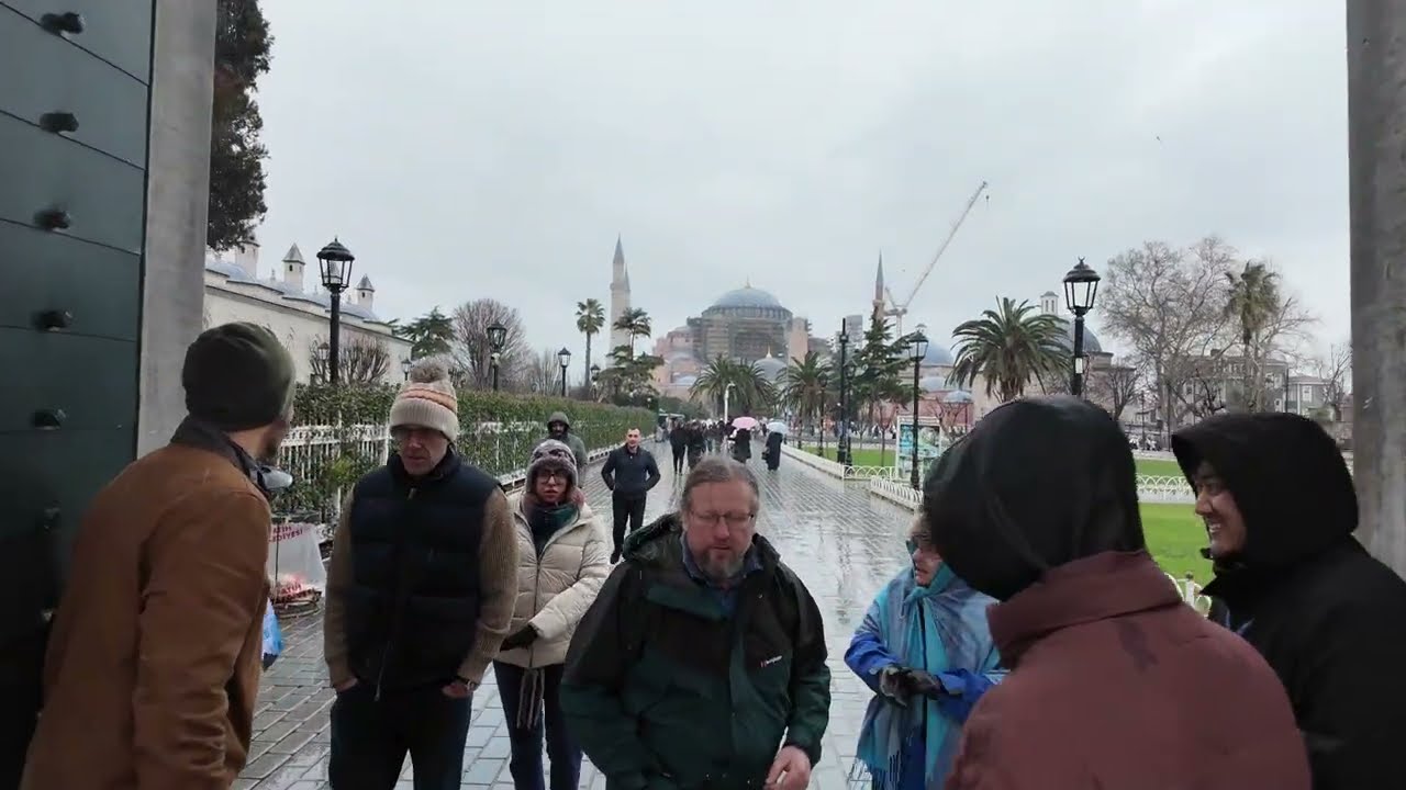 Backstreets of Sultanahmet | From Little Hagia Sophia to the Sultanahmet Square (14 Min Walk)”
