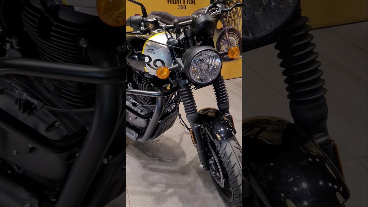 New 2025 Royal Enfield Hunter 350 - Rebel Black