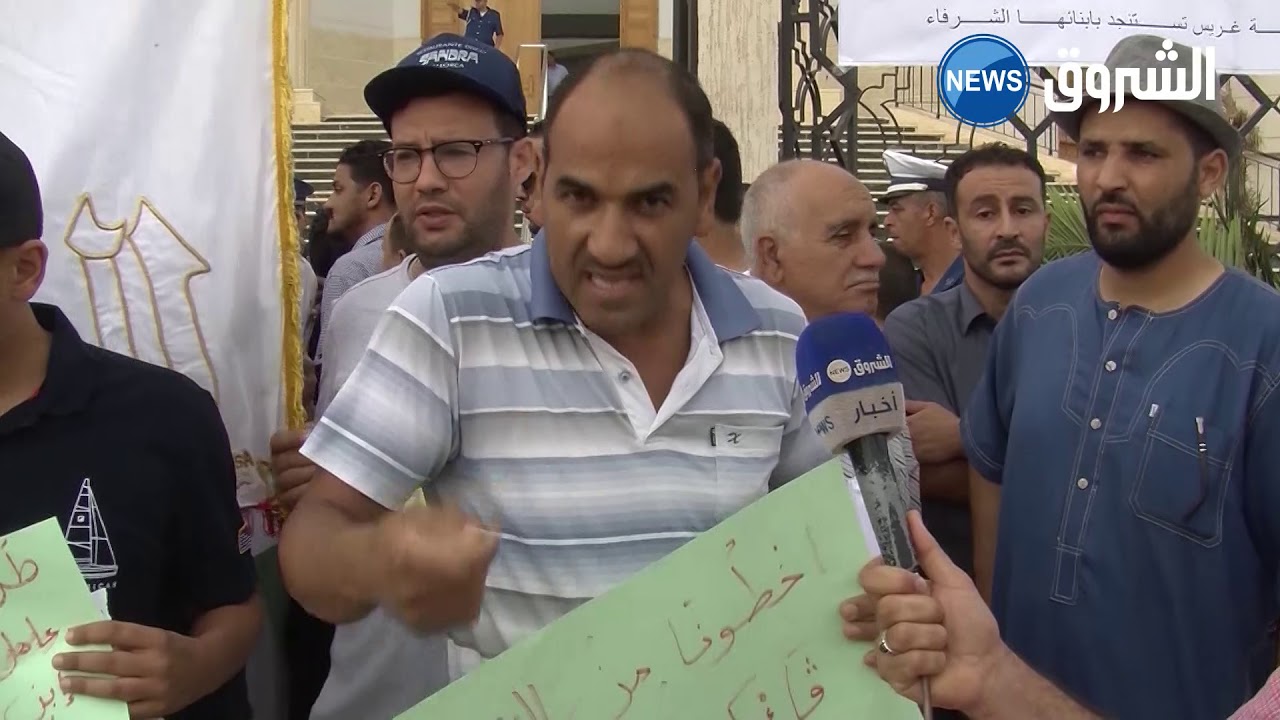 معسكر: بلدية غريس المصقيون من السكن الترقوي المدعم يحتجون