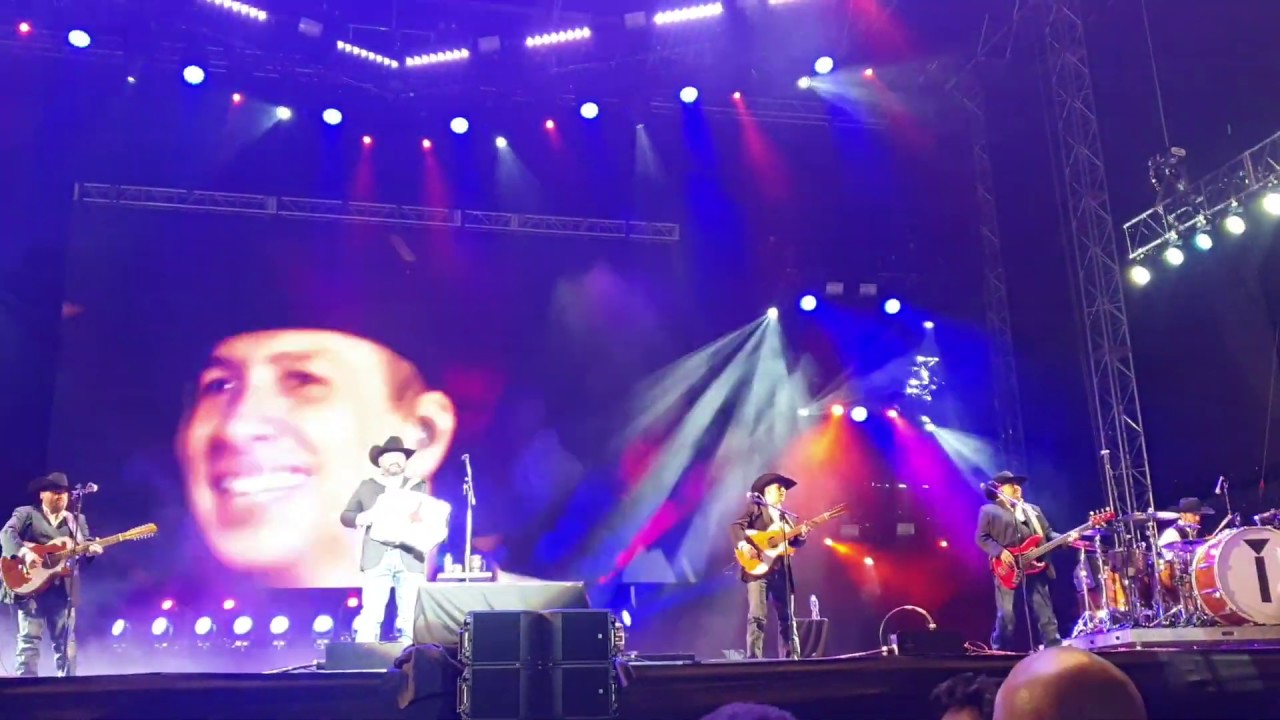 Intocable Vive latino 2019 1/2