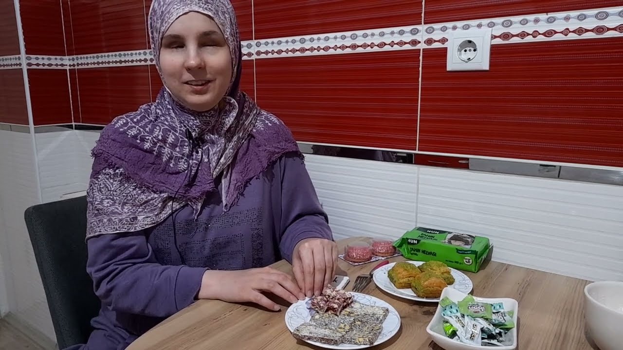 Baklawa i nie tylko! Jakich słodkości  warto spróbować będąc w Turcji | Kasia Latifa Moran