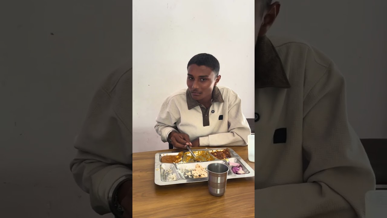 ખોટો ગયો જમવા હોટલ મા😂#sorts #trending #viral #youtube #khoto sikko
