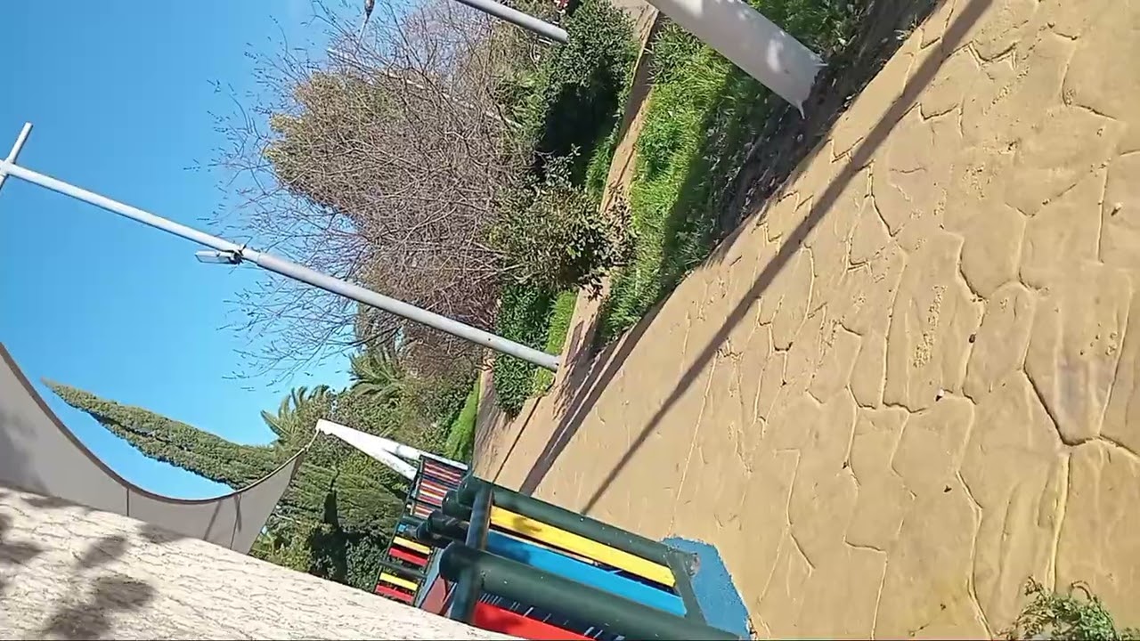 كل شيء بحسبان عند الله والملائكته ويكتشف مع الزمن أشياء بسيطه أو أشياء بين عيشو حياتكم وأذكرو الله 🌎