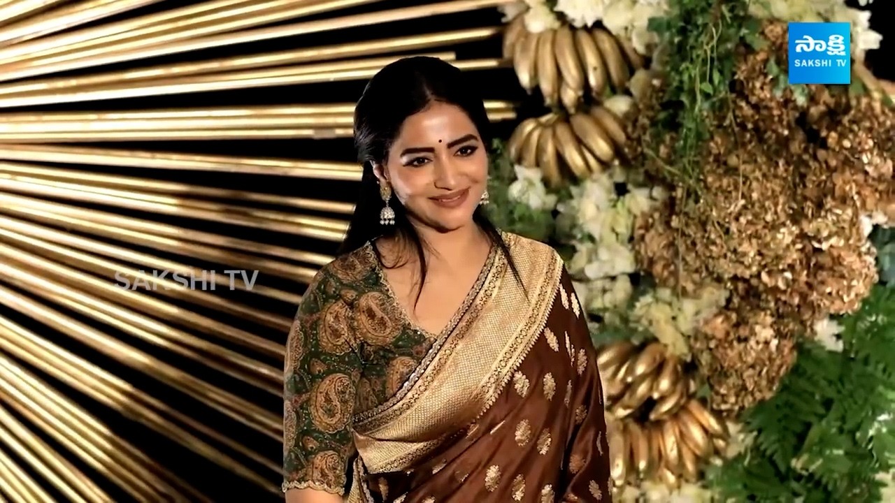 Political Leaders At #Virosh Reception | Vijay Devarakonda & Rashmika | @SakshiTVCinema